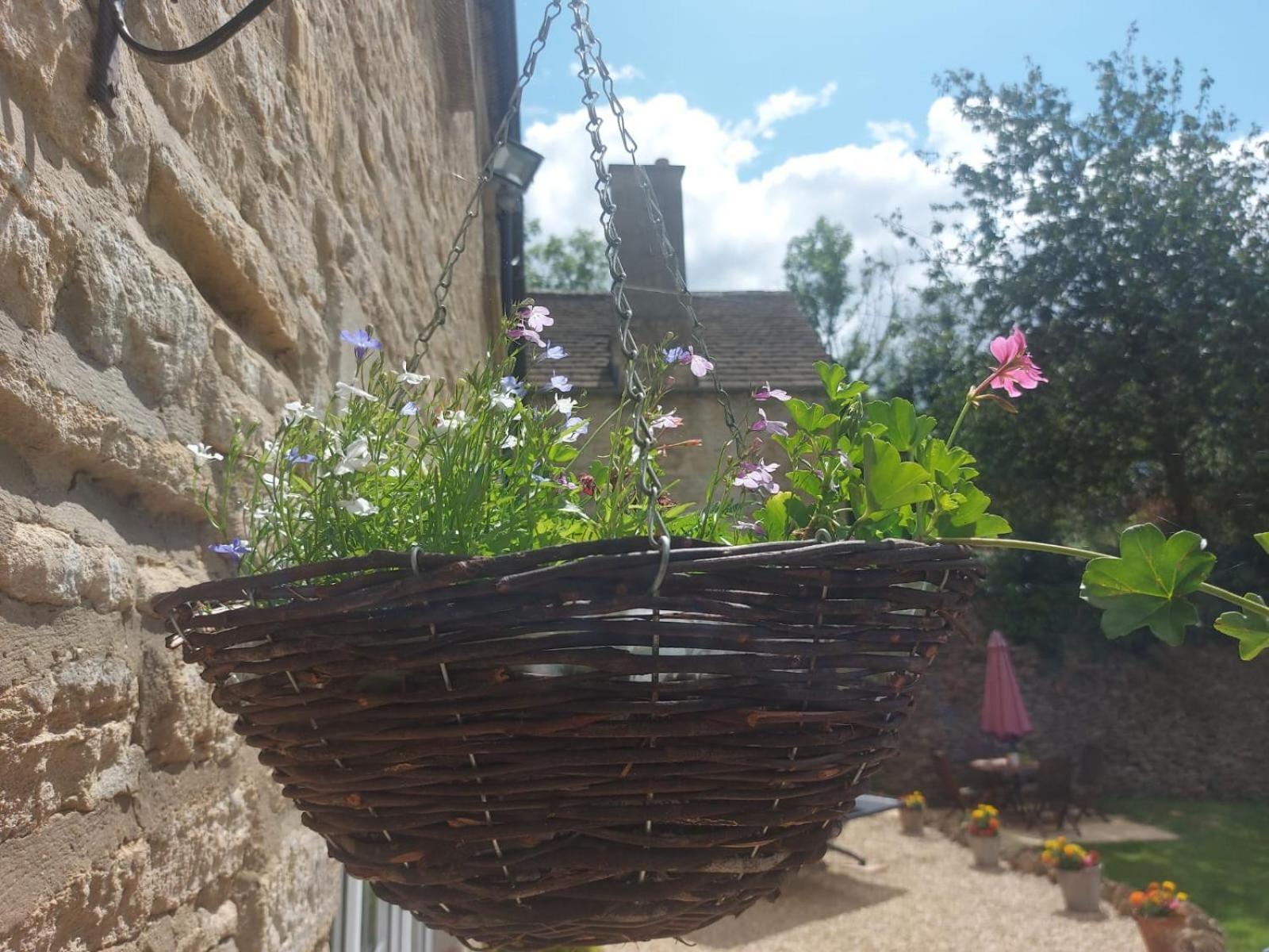 Thames Head Wharf - Historic Cotswold Cottage With Stunning Countryside Views サイレンセスター エクステリア 写真